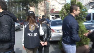 kiz arkadas -  Sancaktepe’de film senaryolarına taş çıkartan gaspçılar yakalandı  Videosu