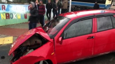 gorgu tanigi -  Sultanbeyli’de otomobilin çarptığı minibüs okul duvarına çarparak durabildi  Videosu