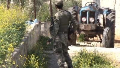  - Afrin'de Bombalı Tuzaklara Meti Timi Göz Açtırmıyor
- Sivil Vatandaşların Evlerine Konulan Tuzaklar, Bomba Arama Köpeği ‘kaplan’ Tarafından Bulunuyor 
