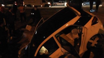  Konya'da iki otomobil çarpıştı: 7 yaralı 