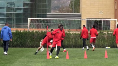 pazar gunu - Teknik Direktörü Sumudica: 'Taktik değil mücadele bekliyorum' - KAYSERİ  Videosu