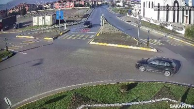 mobese kameralari - Trafik kazaları mobese kameralarına yansıdı - SAKARYA  Videosu
