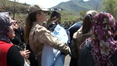 uzman cavus -  Bitlis şehidi son yolculuğuna uğurlandı  Videosu