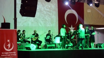 Sağlık çalışanlarından türkü konseri- KÜTAHYA 
