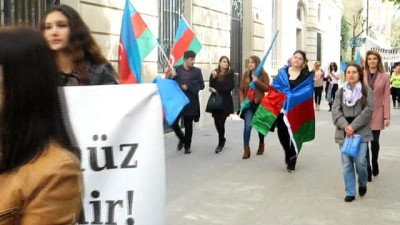 cumhurbaskanligi secimi -  - Yurtdışındaki Azerbaycanlılar Cumhurbaşkanlığı Seçimi İçin Sandık Başına Gitti Videosu