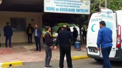  Ölü bulunan öğretim görevlisinin cenazesi Diyarbakır’a getirildi