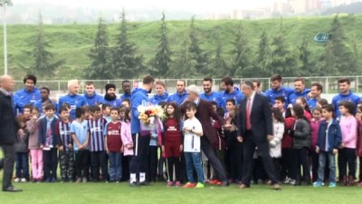 Trabzonspor'da Yusuf Yazıcı'ya nazar değdi 
