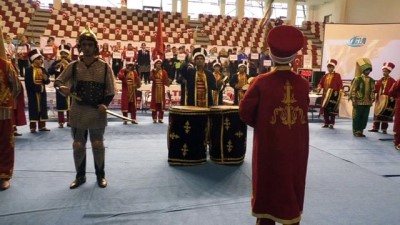altin madalya - Ağrı’da Gençler Kulüpler Türkiye Halter Şampiyonası başladı Videosu