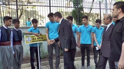 folklor gosterisi - Diyarbakır'ın başarılı öğrencilerine ödül Videosu
