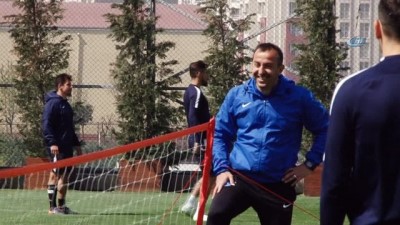 milli futbolcu - İrfan Can Kahveci: 'Galatasaray maçına kazanmak için çıkacağız'  Videosu