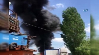 yukselen -  Başkent'te kereste yangını gökyüzünü dumanla kapladı Videosu