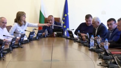 silah deposu - Esed rejimine yönelik operasyon - Bulgaristan Dışişleri Bakanı Zaharieva - SOFYA Videosu