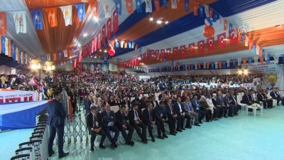 kimya - Başbakan Yıldırım: 'Bugüne kadar kılını kıpırdatmayanların, kimyasal silah kullanıldıktan sonra harekete geçmeleri ne yazık ki geç kalmış bir harekettir' - İSTANBUL  Videosu