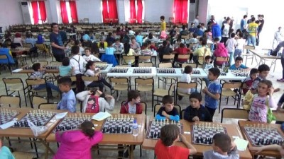 Simav’da okullar arası satranç turnuvası 