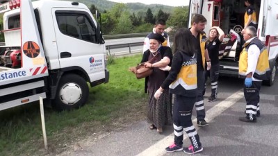direksiyon - Anadolu Otoyolunda midibüs devrildi: 5 yaralı - DÜZCE  Videosu