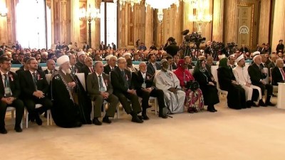 azinliklar - Cumhurbaşkanı Erdoğan: 'İslam ülkelerini azınlık hakları konusunda sıkıştıranlar, Afrika ve Asya ülkesinde Müslüman azınlıklara yönelik etnik temizlik faaliyetlerini görmüyorlar - İSTANBUL Videosu