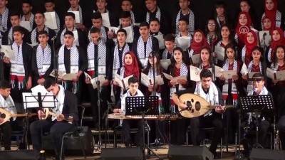 TİKA'dan Filistinli öğrencilere tablet - NABLUS