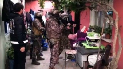 kurusiki tabanca -  Sakarya'da sokak satıcılarına operasyon: 18 gözaltı  Videosu