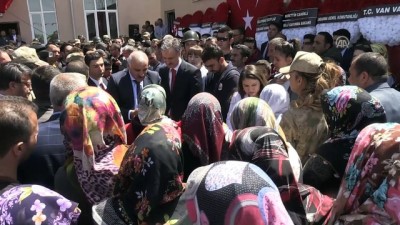 bassagligi - Şehit Uzman Çavuş Çelik son yolculuğuna uğurlandı -VAN  Videosu