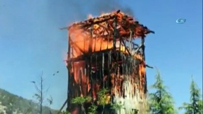 uttu -  Burdur Lisinia Doğa Parkı’nda yangın  Videosu