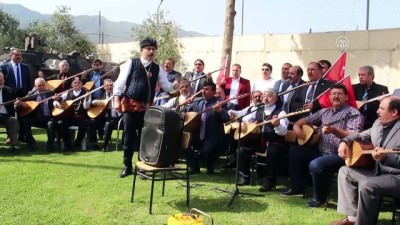 kahramanlik - Erzurumlu ozanlar Zeytin Dalı Harekatı'na destek vermek için Hatay'a geldi  Videosu