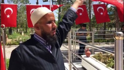 kahramanlik -  Görme Engelli Bıkmaz, Halisdemir’in mezarında Kur’an ziyafeti verdi  Videosu