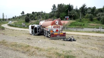 sparta - Öğrenci servisi ile tanker çarpıştı: 15 yaralı - ANTALYA  Videosu