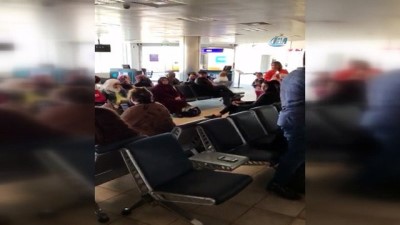  Atatürk Havalimanı'nda sarıklı şahsa çirkin saldırı