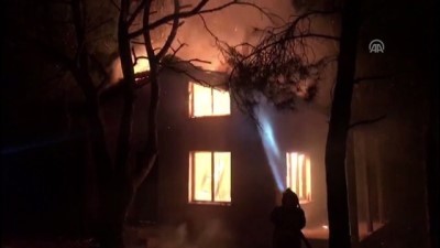 bina yangini - Ayvalık'ta bina yangını - BALIKESİR  Videosu