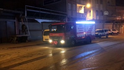 kadin surucu - Trafik kazası: 1 yaralı - ADANA  Videosu