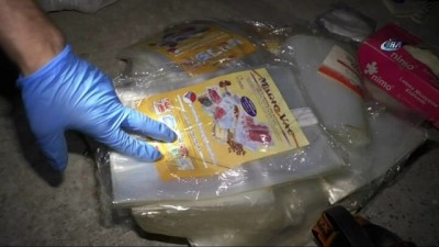 narkotik kopek -  Yorganların içinden 10 milyon euroluk eroin çıktı  Videosu