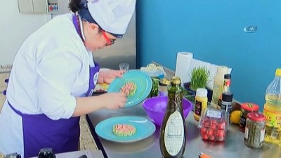gumus madalya -  Esenyurt Üniversitesi, Üniversiteler Arası Yemek Yarışması'nda madalyaları topladı  Videosu