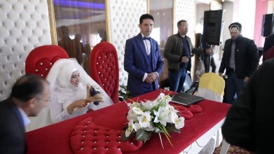 evlilik cuzdani - Müftü nikah kıydı belediye başkanı şahitlik yaptı - ARDAHAN  Videosu