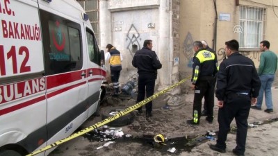 direksiyon - Otomobille çarpışan ambulans çeşme önündeki çocuğa çarptı - KONYA Videosu