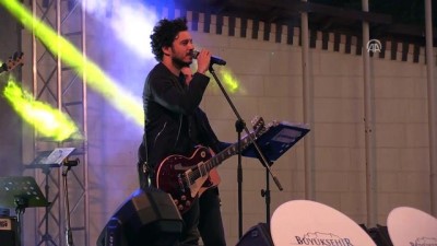 23 Nisan kutlamaları - Şarkıcı Buray konseri - GAZİANTEP