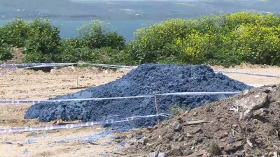 Büyükçekmece Gölü havzasına sanayi atığı döküldü - İSTANBUL 