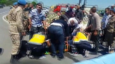  Manisa'nın Kırkağaç ilçesinde askerleri taşıyan midibüs ile TIR çarpıştı: 10'dan fazla asker yaralandı 