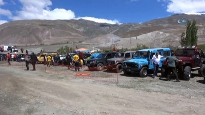 yaris -  Off-road yarışlarında motosiklet rampadan fırladı  Videosu