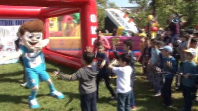 gunesli hava -  Üsküdar’da 23 Nisan kutlamaları renkli görüntülere sahne oldu  Videosu