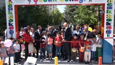 satranc -  Batman’ın ilk çocuk sokağı  Videosu