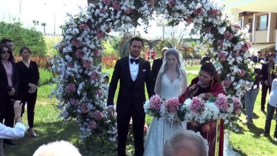 nikah toreni - Ekonomi Bakanı Zeybekci nikah şahidi oldu - DENİZLİ  Videosu