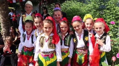 cocuk bayrami - Makedonya ve Arnavutluk'ta 23 Nisan kutlamaları - TİRAN Videosu