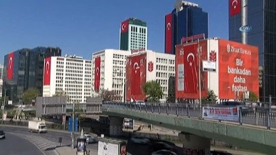  Maslak dev Türk bayraklarıyla donatıldı 
