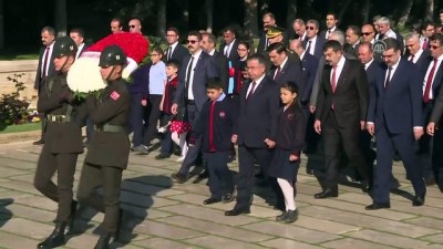Milli Eğitim Bakanı Yılmaz çocuklarla Anıtkabir'i ziyaret etti - ANKARA 