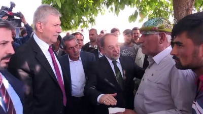 depremzede - Başbakan Yardımcısı Akdağ ve Sağlık Bakanı Demircan, depremzede aileleri ziyaret etti - ADIYAMAN Videosu