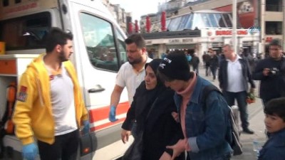  Taksim’de tansiyon kazası... Başından yaralanan yaşlı kadın hastaneye kaldırıldı 