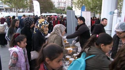  Ankara’da minikler Çanakkale şehitleri için yürüdü 