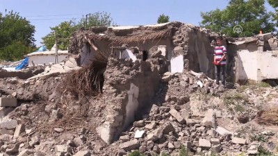 depremzede - 'Konteynerler felaketi önledi' (2) - ADIYAMAN  Videosu