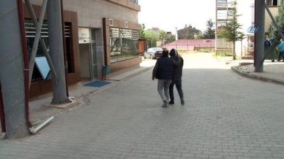 Elazığ'da uyuşturucu tacirlerine operasyon: 12 gözaltı 