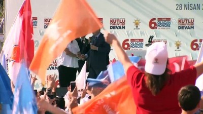 Cumhurbaşkanı Erdoğan, İbrahim Tatlıses ile birlikte 'Yaylalar' türküsünü söyledi - İZMİR